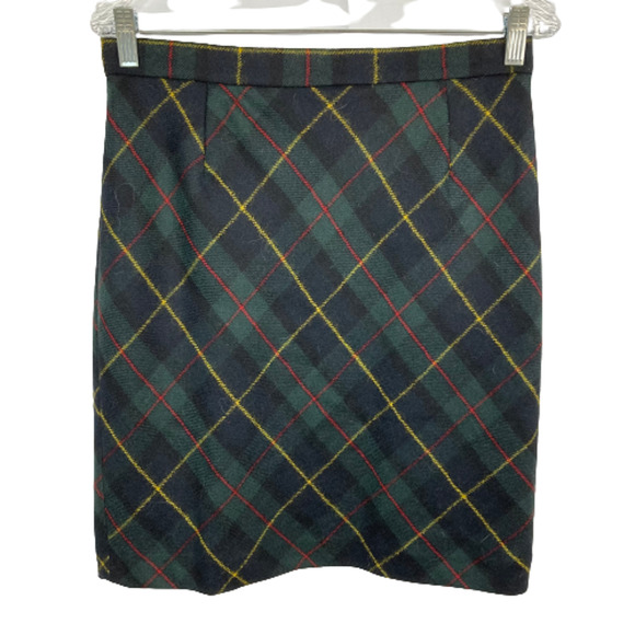 L.L. Bean Skirt Womens Sz 8 Green Tartan Plaid Wool A-Line Lined Back‎ Zip - Picture 2 of 9
